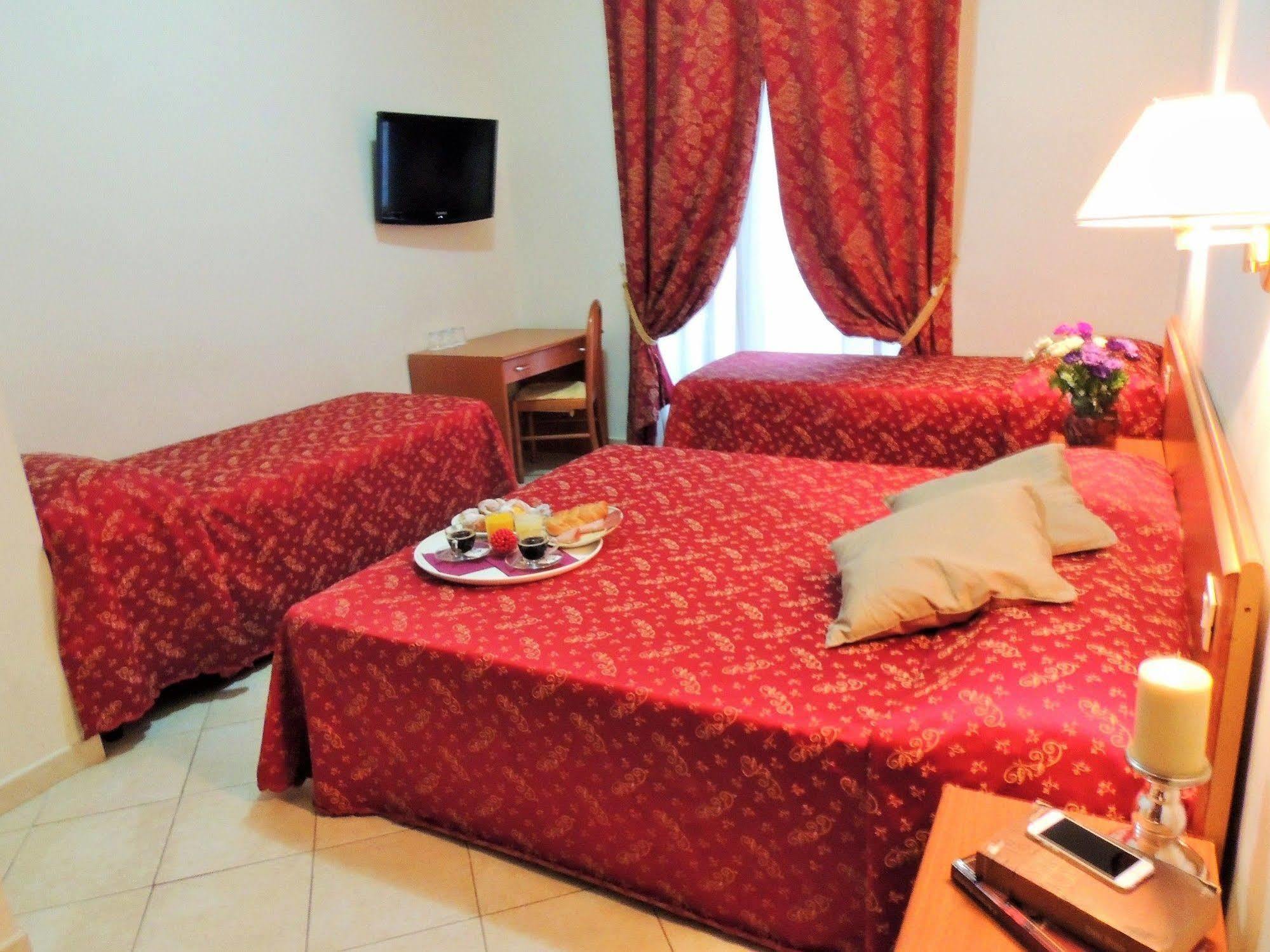 Florida Rooms - Comfort Hotel Rome Exterior photo